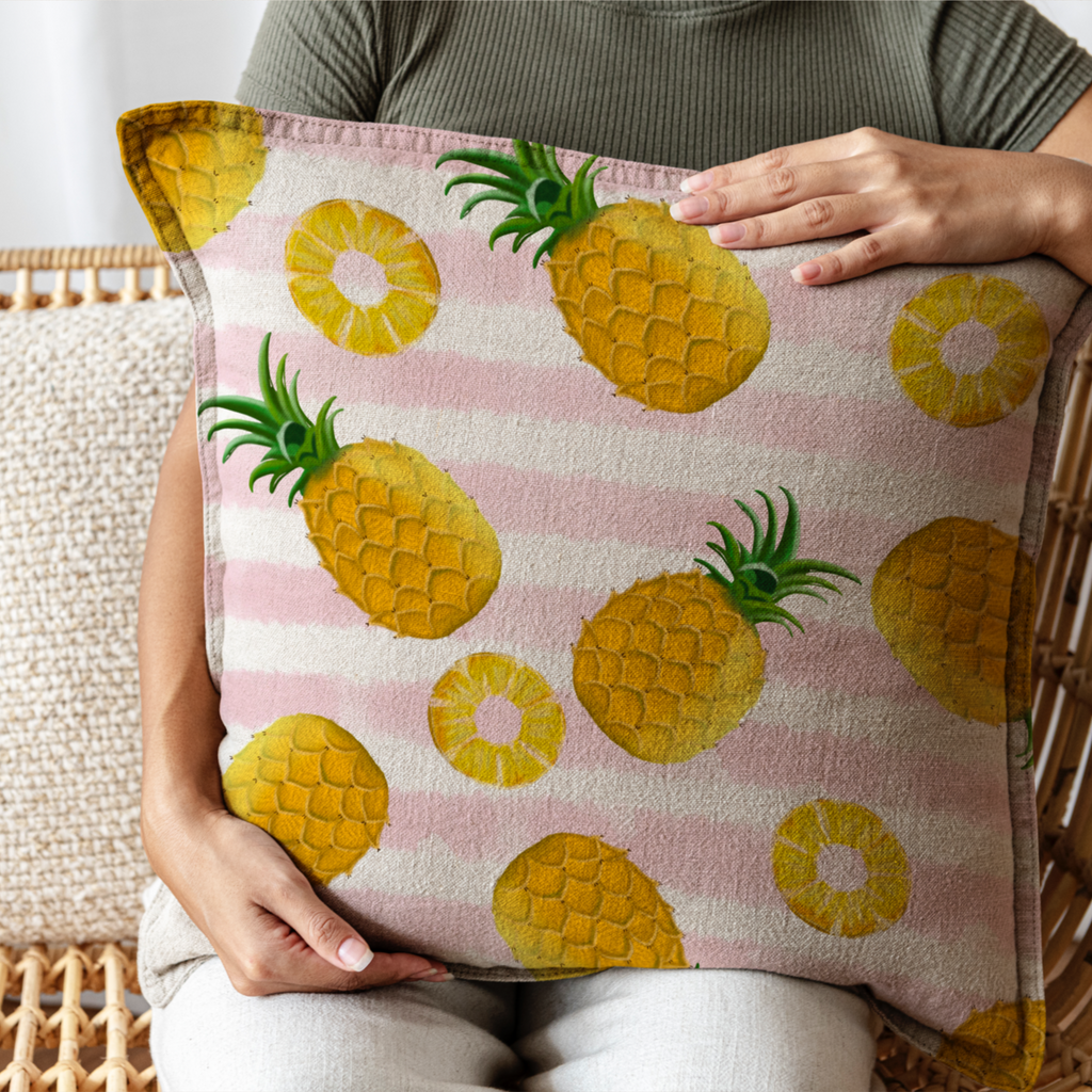 The sunny breeze cushions